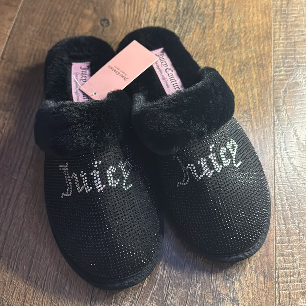 •JC slippers
